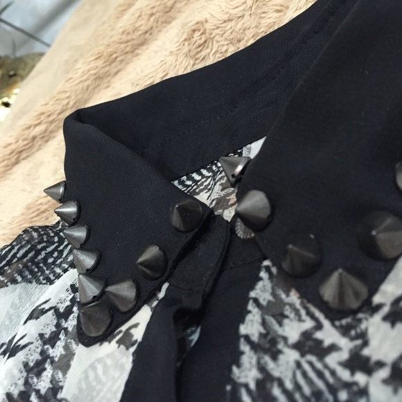 Shirt - Picture 2 of 2