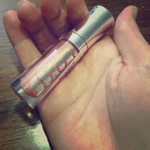 Bare Minerals Buxom in Leslie