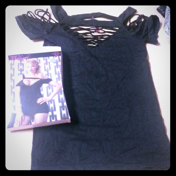New Intimate dress