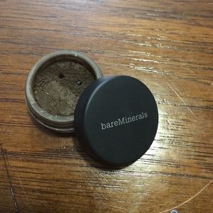 Bare minerals liner shadow in Sable