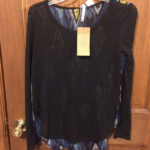 Paper crane shirt with peacock pattern back