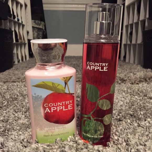 Bath & Body Works Lotion & Body Mist Set