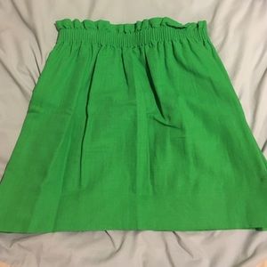 Green skirt with gathered waist