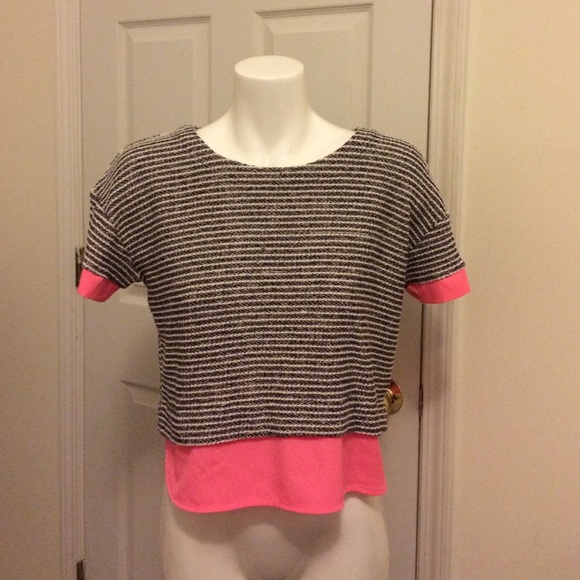 Striped cropped short sleeves shirt