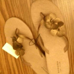 Flower wedged sandal