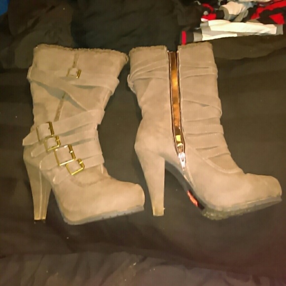 High heel boots