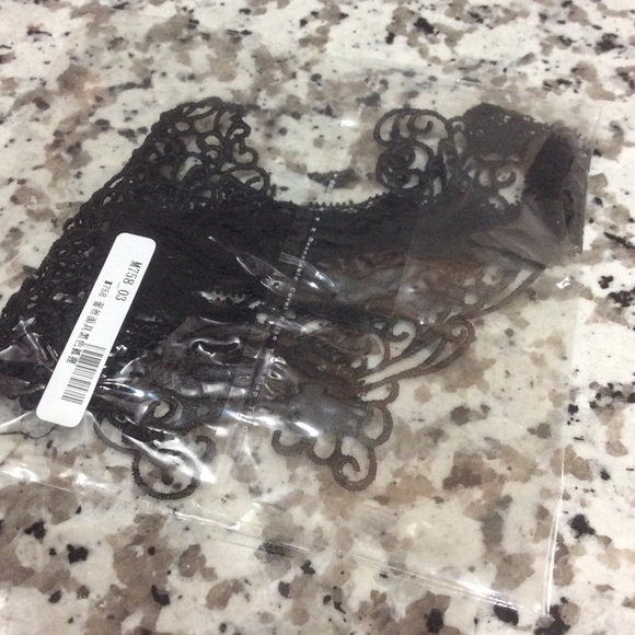🎉HIGH QUALITY BLK MASK🎉 - Picture 3 of 3