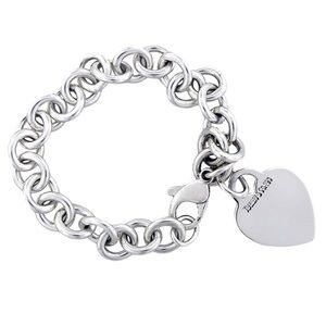 Tiffany & Co. Heart Tag toggle bracelet