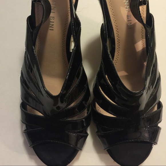 Shoes - Picture 2 of 4