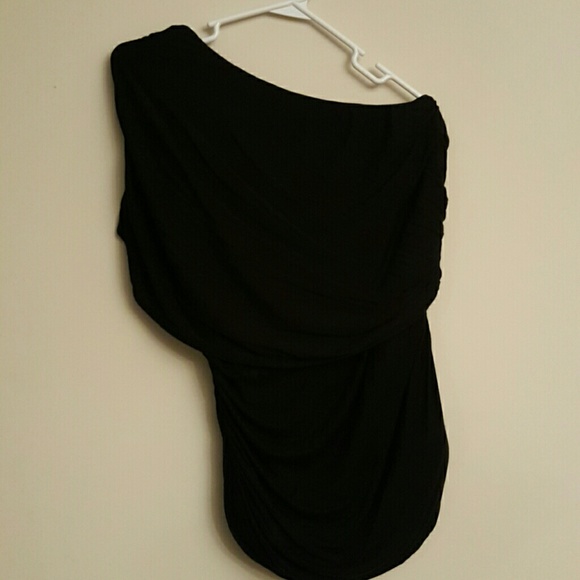 One shouldered scrunched top