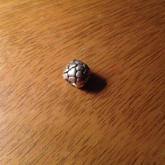 Lots of Love genuine Pandora bead