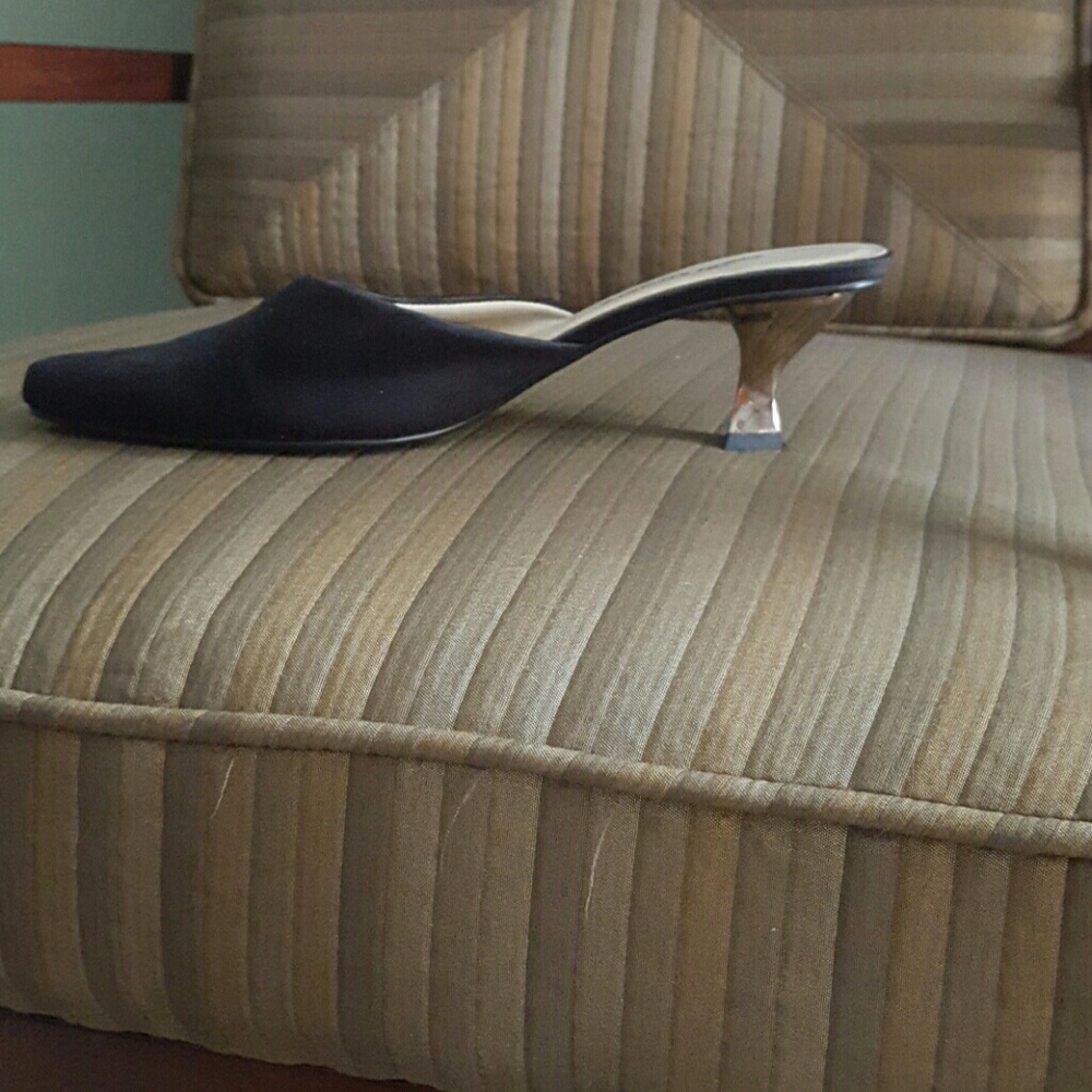 Colin Stuart Mules - Picture 3 of 3