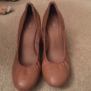 Brown wedged heels