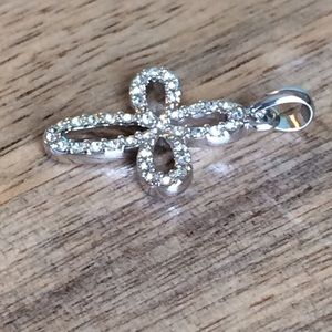 Premier Designs Cross Pendant