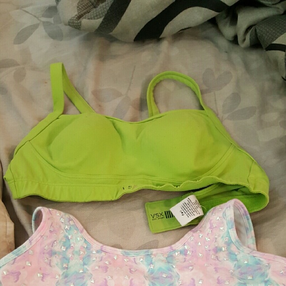Vs sports bra