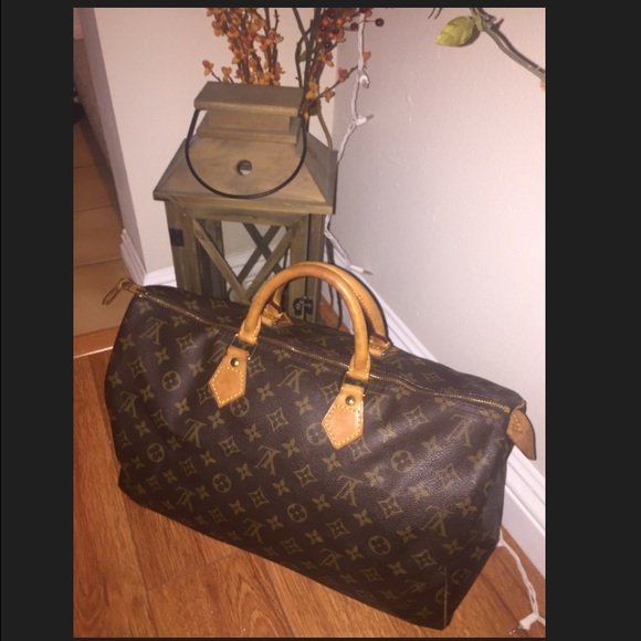 Authentic LV Monogram Speedy 40