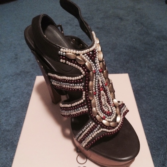 BCBGENERATION Heels - Picture 2 of 3