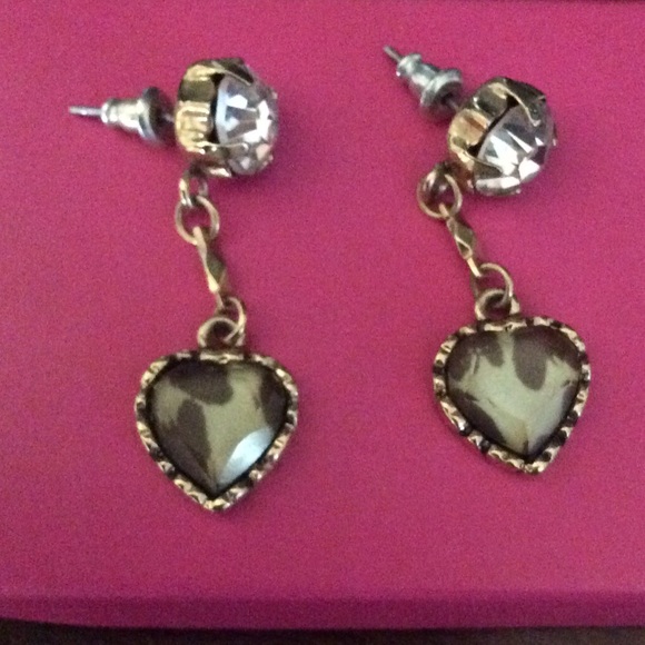 💚Betsy Johnson Leopard Earrings💖💕