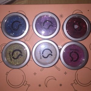 Cinema Secrets micro-fine body glitter