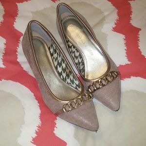 SOLD Shiny Tan Kitten Heel Pumps