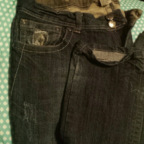 RED RIVET Jeans - Picture 3 of 3
