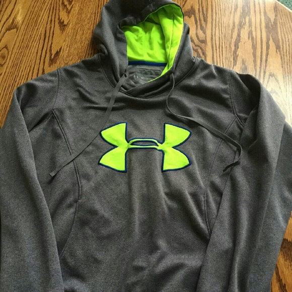 Under armour sweatshirt