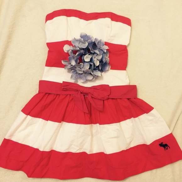 Sold! Abercrombie and Fitch Mini Dress - Picture 2 of 4