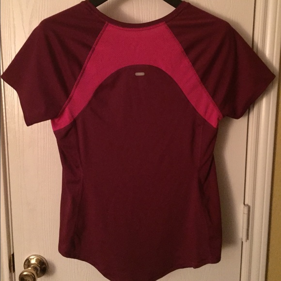 Old Navy Workout Top - Picture 1 of 2