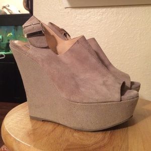 Steve Madden Wedges