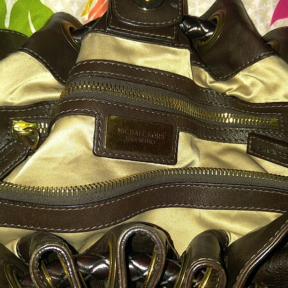 Michael Kors Collection - Skorpios Luggage Textured Leather  Michael Kors Collection Handbag - Skorpios