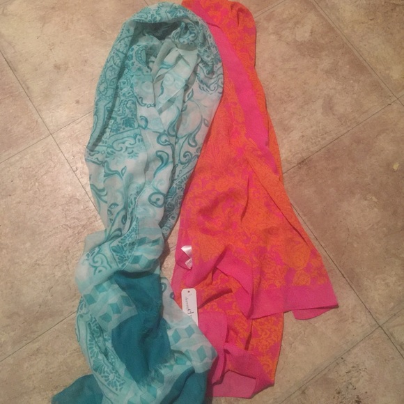 Scarfs or wraps
