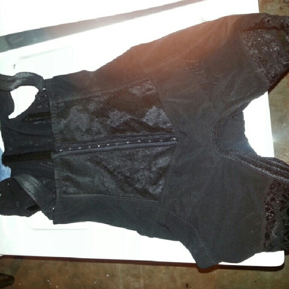 NWOT Ardyss body magic with adjustable straps