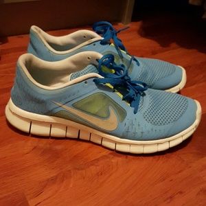 Nike free run youth 7 woman 8.5