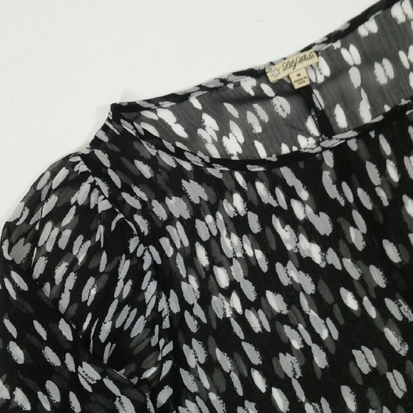 Black & White Sheer Hi-Low Top - Picture 4 of 4