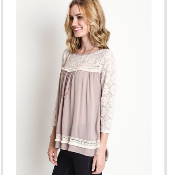 SOLD! Latté flyaway top - Picture 2 of 4