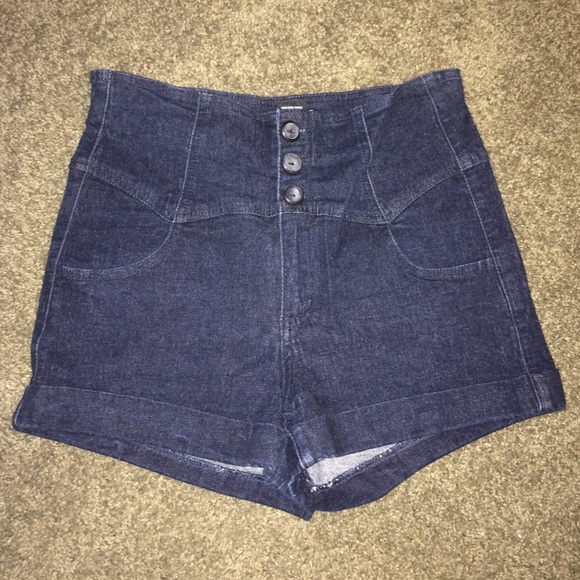 High-waisted jean shorts