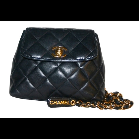 Beautiful CHANEL 100% Authentic waist bag~ 💗 - Picture 2 of 4
