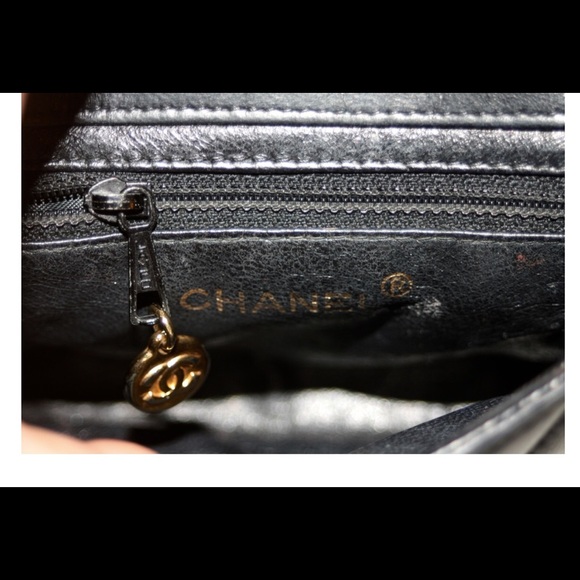 Beautiful CHANEL 100% Authentic waist bag~ 💗 - Picture 4 of 4