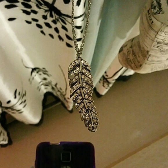 Silver Feather necklace