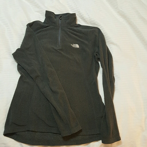 The north face sweater