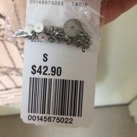 Light peach jeweled dress! - Picture 3 of 3