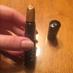 NYX gold lipstick