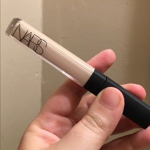 Nars creamy concealer chantilly
