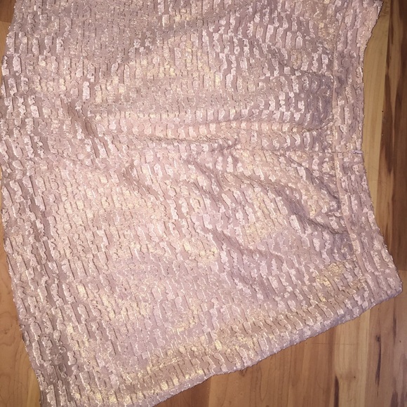 Gap rose gold skirt with pockets size 4 - Picture 3 of 4