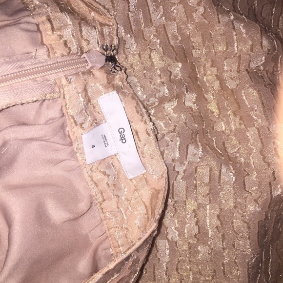 Gap rose gold skirt with pockets size 4 - Picture 4 of 4
