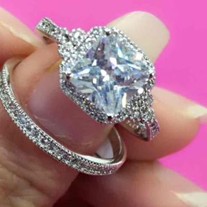 (Size 8) new 2pcs silver engagement ring