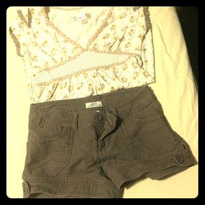 Cute dark brown shorts