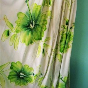 Gorgeous green flower print sun dress