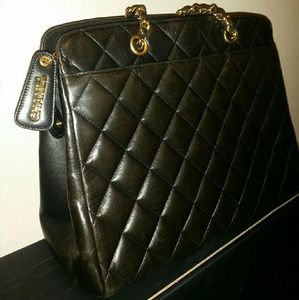 CHANEL LAMBSKIN TOTE