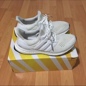 *RARE* adidas ultra boost all white (women 7.5)